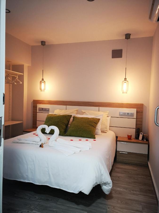 Eres Emerita "Apartamentos & Suites" Мерида Экстерьер фото