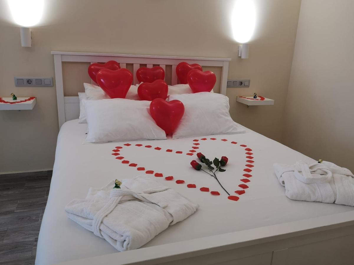 Eres Emerita "Apartamentos & Suites" Мерида Экстерьер фото