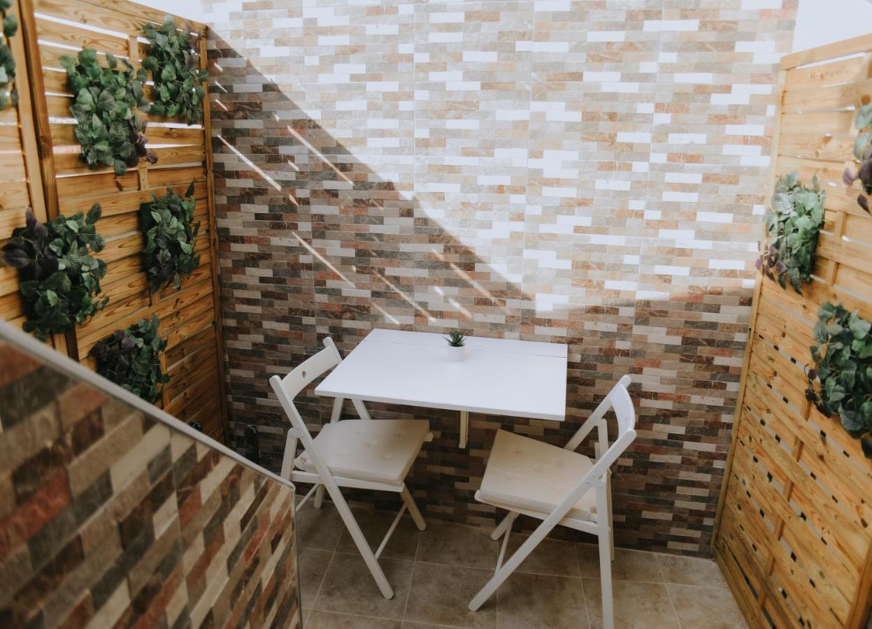 Eres Emerita "Apartamentos & Suites" Мерида Экстерьер фото