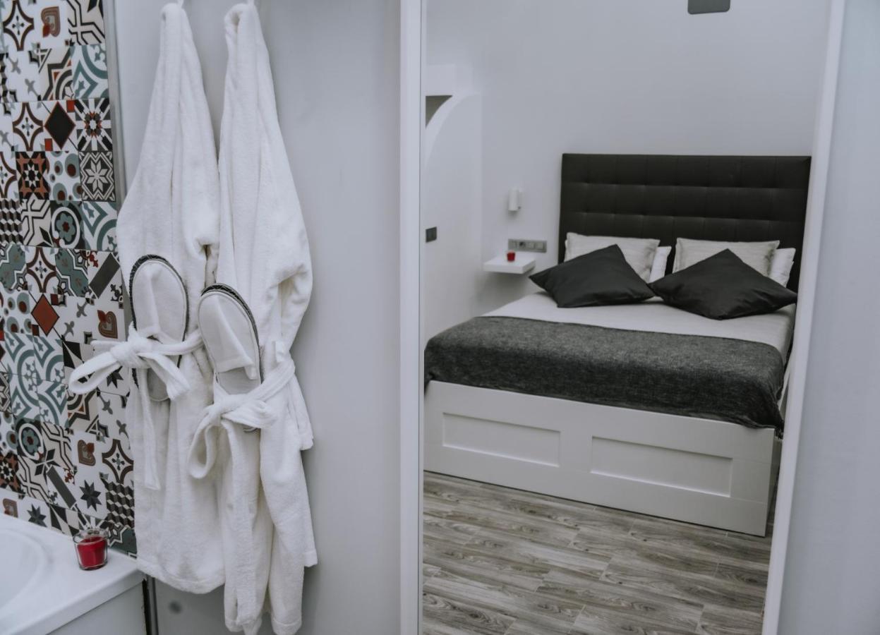 Eres Emerita "Apartamentos & Suites" Мерида Экстерьер фото