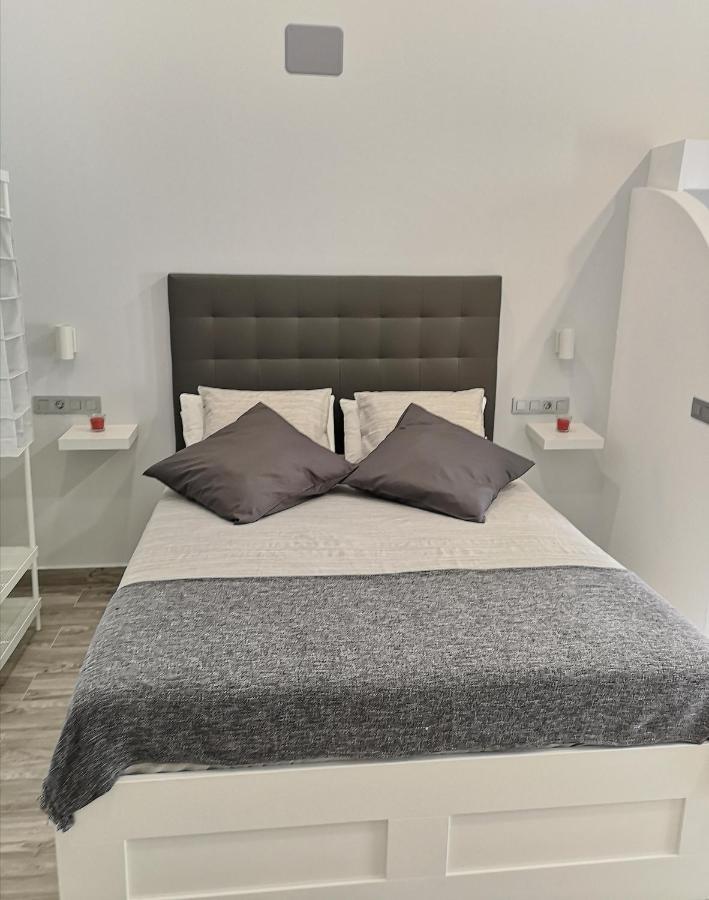 Eres Emerita "Apartamentos & Suites" Мерида Экстерьер фото