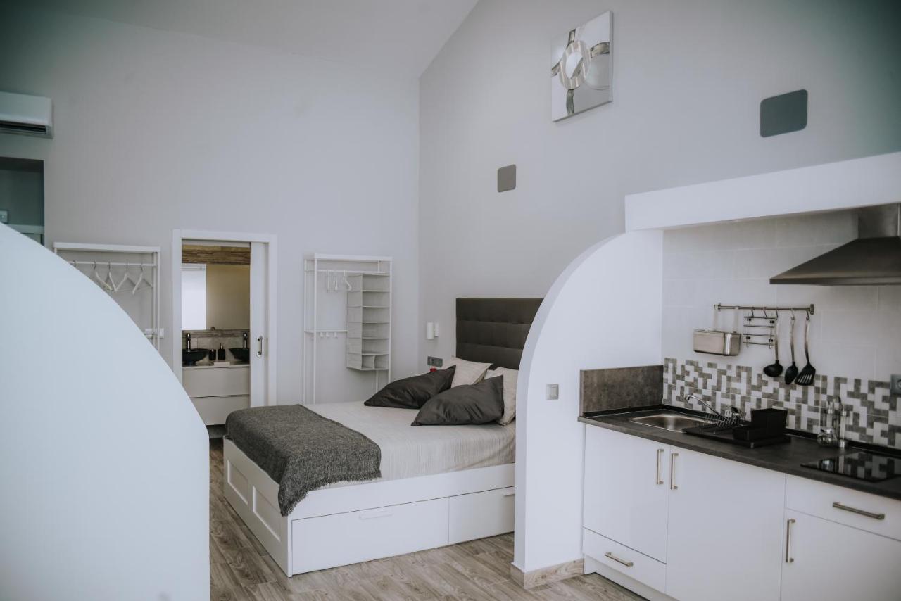 Eres Emerita "Apartamentos & Suites" Мерида Экстерьер фото